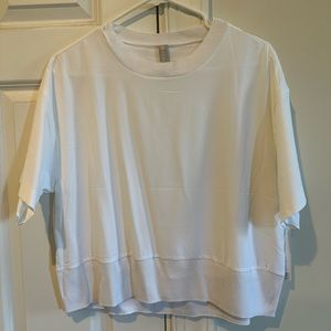 NWT Athleta Zephyr Crop top